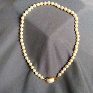 Carolee Vintage faux pearl necklace